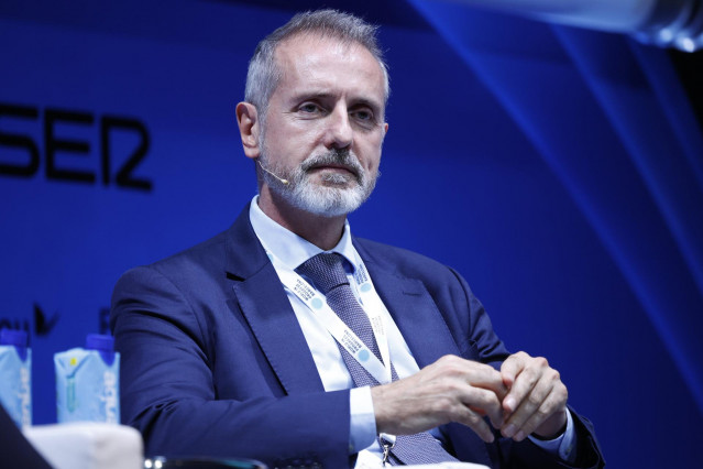 Archivo - El presidente de Telefónica y expresidente de Indra, Marc Murtra, interviene durante la apertura del evento 'World in Progress' de Grupo Prisa, a 14 de octubre de 2024, en Barcelona, Cataluña (España).