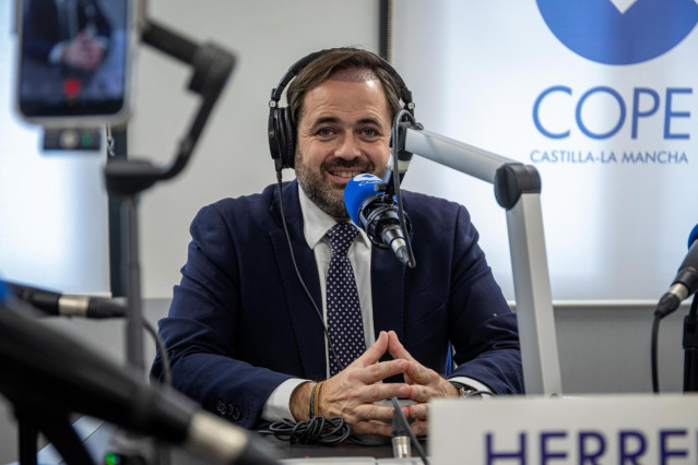 El presidente del Partido Popular de Castilla-La Mancha, Paco Núñez, en una entrevista en Cope