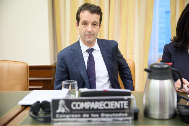 El presidente ejecutivo del Consejo de Administración de INDRA, Ángel Escribano, comparece ante la comisión Mixta de Seguridad Nacional, en el Congreso de los Diputados, a 13 de marzo de 2025, en Madrid (España).