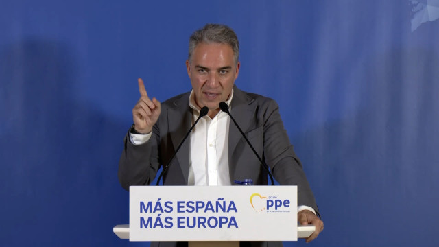 El vicesecretario de Coordinación Autonómica, Local y Análisis Electoral del PP, Elías Bendodo, en un acto en Almería.