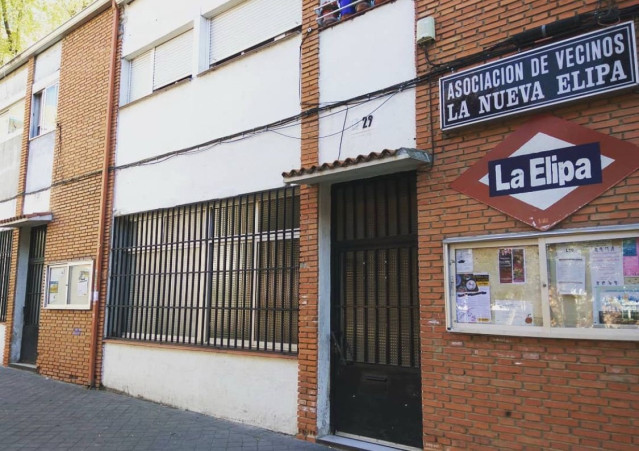 Fachada de la asociación de vecinos La Nueva Elipa