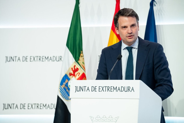 El consejero de Presidencia, Interior y Diálogo Social, Abel Bautista, en rueda de prensa en Mérida