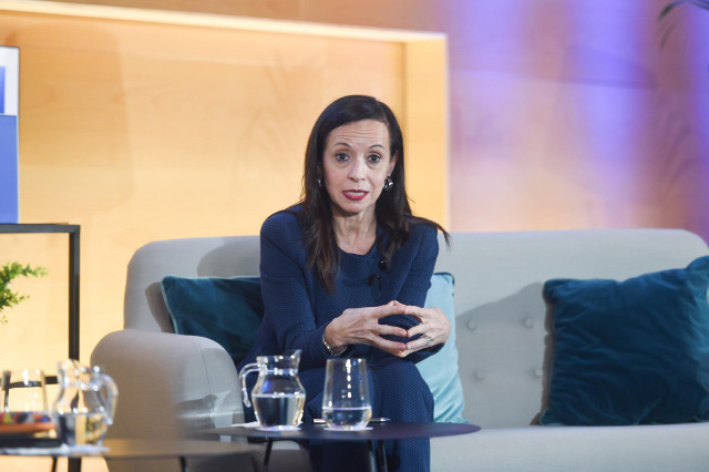 La presidenta de Redeia, Beatriz Corredor, interviene durante la presentación del Informe del sistema eléctrico español 2024 y el Informe de energías renovables 2024, en la sede del Ministerio de Transición Ecológica, a 18 de marzo de 2025, en Madrid (Esp