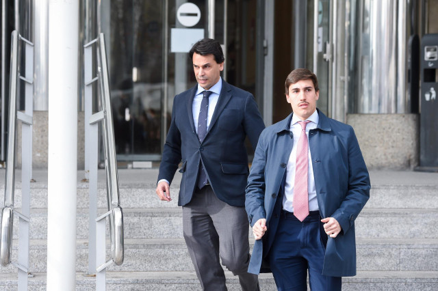 La pareja de la presidenta de la Comunidad de Madrid, Alberto González Amador, sale de declarar a los juzgados de Plaza de Castilla