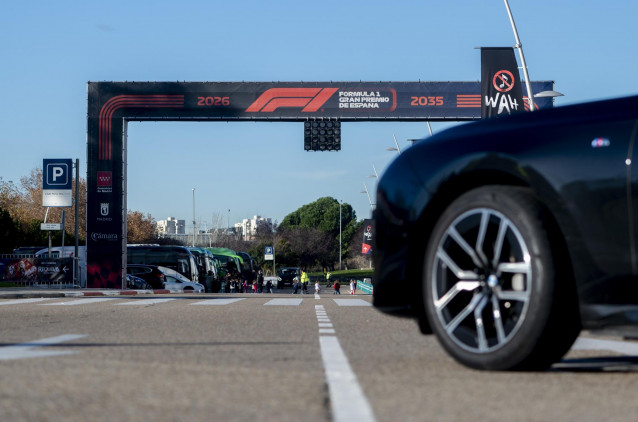 Archivo - Arco de salida que tendrá el Gran Premio de España de Fórmula 1, en IFEMA Madrid