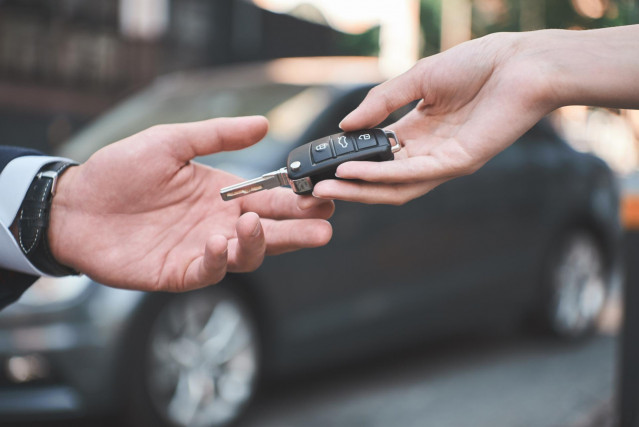 Archivo - El 83% de los conductores españoles no se plantea comprar un coche en 2025, según Race.