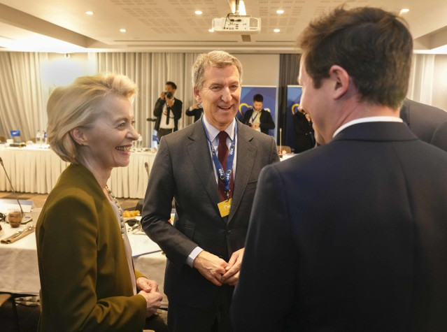 Fotos Pte Pp Alberto Nuñez Feijoo Reunion Epp En Bruselas