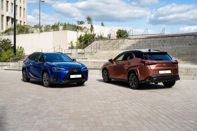 Lexus actualiza su 'crossover' UX híbrido autorrecargable con motor de 199 CV y desde 41.300 euros.