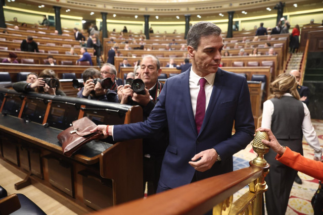 El presidente del Gobierno, Pedro Sánchez, llega a una sesión de control al Gobierno, en el Congreso de los Diputados, a 19 de marzo de 2025, en Madrid (España).