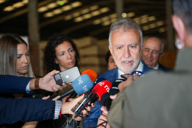 Archivo - El ministro de Política Territorial, Ángel Víctor Torres