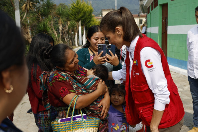 Archivo - La Reina Letizia durante su viaje de cooperación a Guatemala en 2024