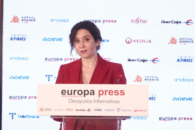 La presidenta de la Comunidad de Madrid, Isabel Díaz Ayuso, durante un desayuno informativo de Europa Press, en el Hotel Rosewood Villa Magna, a 24 de marzo de 2025, en Madrid (España).