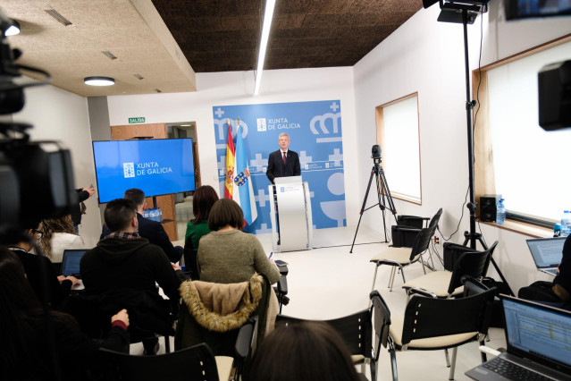 Rueda comparece ante los medios en Ferrol.