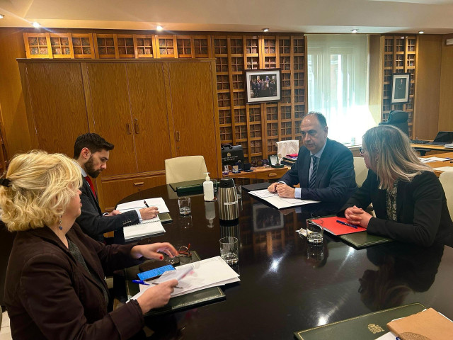 El conseller de Emergencias e Interior, Juan Carlos Valderrama, mantiene una reunión con el secretario de Estado de Seguridad, Rafael Pérez