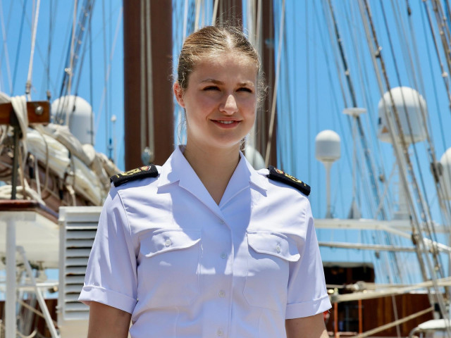 Archivo - La Princesa Leonor visita Salvador de Bahía en su primera escala por América