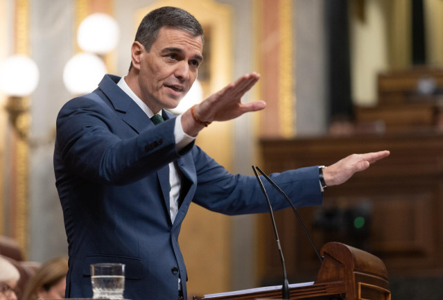 El presidente del Gobierno, Pedro Sánchez, interviene durante una sesión plenaria en el Congreso de los Diputados, a 26 de marzo de 2025, en Madrid (España).