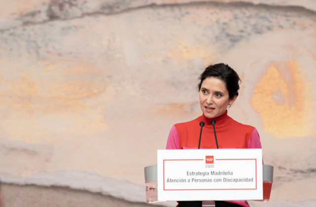 La presidenta de la Comunidad de Madrid, Isabel Díaz Ayuso, presenta la Estrategia Madrileña de Atención a Personas con Discapacidad-Horizonte 2028, en la Real Casa de Correos,