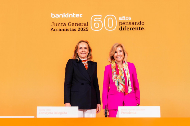 La consejera delegada de Bankinter, Gloria Ortiz (izquierda) y la presidenta del banco, María Dolores Dancausa.