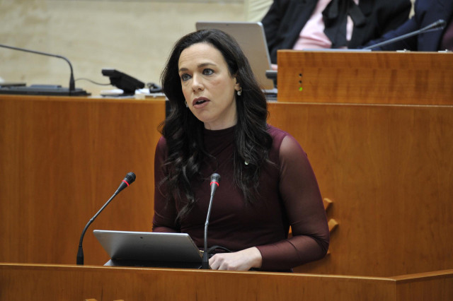 La consejera de Salud y Políticas Sociales, Sara García Espada, comparece en la Asamblea de Extremadura