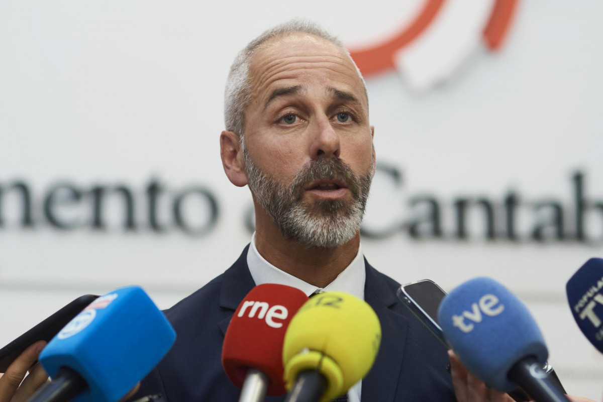 EuropaPress 5325363 consejero educacion formacion profesional universidades gobierno cantabria