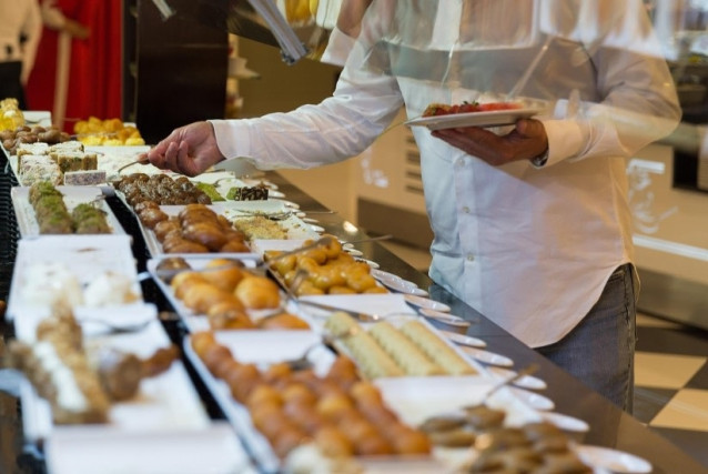 Desconcierto en la hostelería y el alojamiento sobre la aplicación de la normativa de desperdicio alimentario