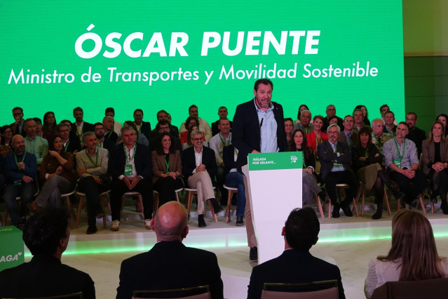 El ministro de Transportes y Movilidad Sostenible, Óscar Puente, en el congreso del PSOE de Málaga.
