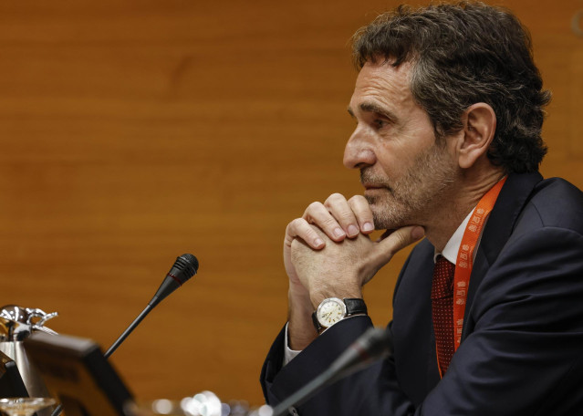 El presidente de la Corporación Audiovisual de la Comunitat Valenciana (CACVSA), Vicente Ordaz, durante la Comisión de Radiotelevisión Valenciana y del Espacio Audiovisual, en Cortes Valencianas, a 31 de marzo de 2025, en Valencia, Comunidad Valenciana (E