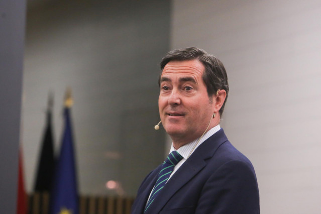Archivo - El presidente de CEOE, Antonio Garamendi, en una imagen de archivo.