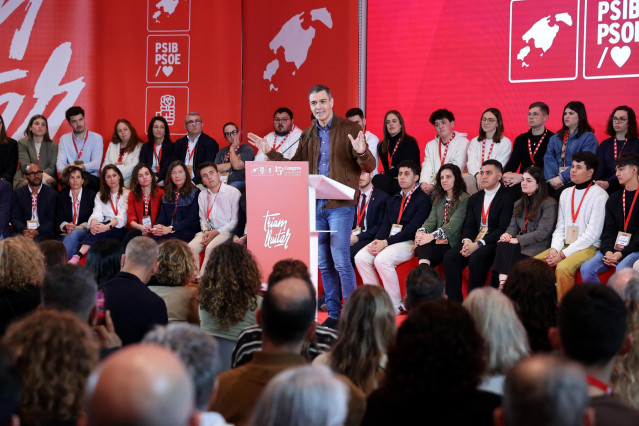 El secretario general del PSOE y presidente del Gobierno, Pedro Sánchez, interviene durante el XV Congreso del PSIB-PSOE.