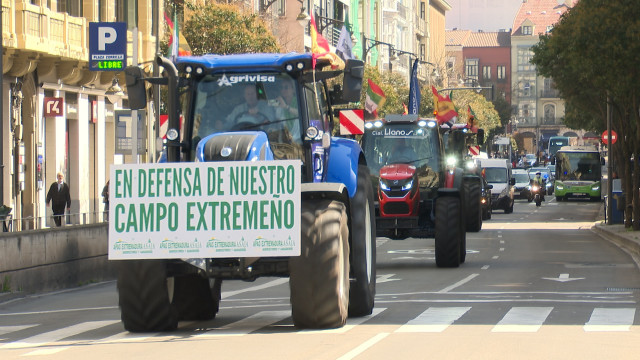Llegada de la caravana extremeña a Valladolid.