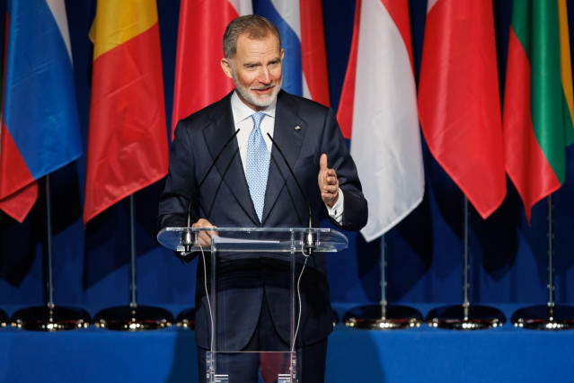 S.M. El Rey Felipe VI inaugura el 'Foro sobre el Futuro del Mediterráneo' con la participación de la presidenta del Congreso de los Diputados, Francina Armengol, del presidente del Senado, Pedro Rollán y la Comisaria para el Mediterráneo, Dubravkka Suica.