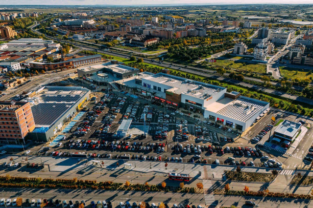 Economía/Finanzas.- Aberdeen e Irish Life compran un centro comercial en Fuenlabrada a Equlis