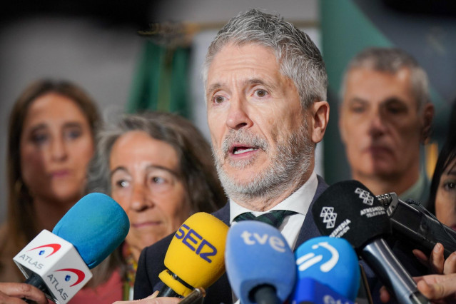 El ministro del Interior, Fernando Grande-Marlaska, durante la inauguración de las nuevas instalaciones de la Intervención de Armas y Explosivos de la Guardia Civil, en el cuartel de Sansomendi