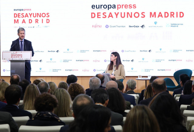 El consejero de Presidencia, Justicia y Administración Local de la Comunidad de Madrid, Miguel Ángel García Martín, interviene durante un Desayuno Madrid, en el Auditorio Meeting Place de Castellana