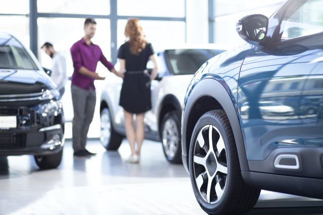 Archivo - La OCU advierte de préstamos para la compra de un coche de hasta un 15% de TAE en concesionarios y de clausulas abusivas.