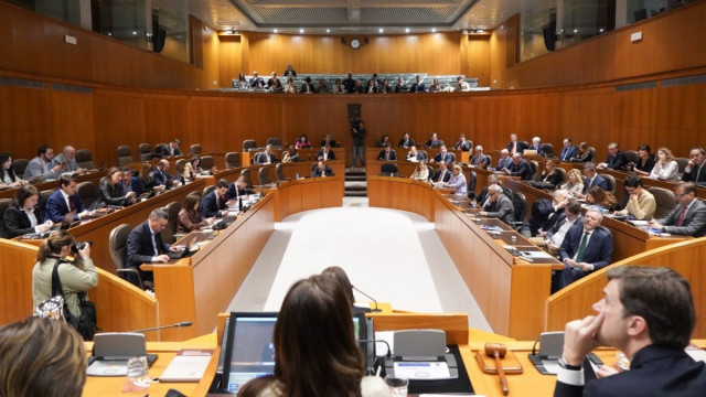 VOX exige que los Presupuestos de Aragón incluyan una memoria con el plan de infraestructuras educativas.