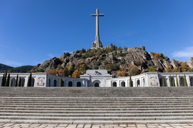 Archivo - El complejo monumental del Valle de los Caídos, a 17 de noviembre de 2021, en San Lorenzo de El Escorial, Madrid (España).