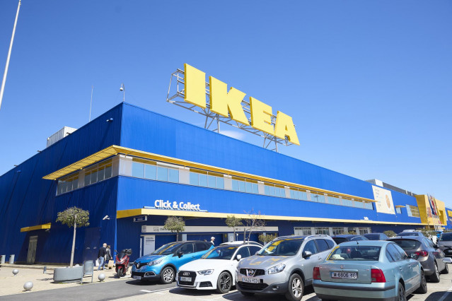 Fachada de una tienda de IKEA