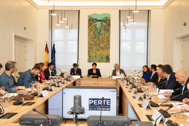 Isabel Rodríguez presenta a la patronal y sindicatos el Perte de la industrialización de la vivienda