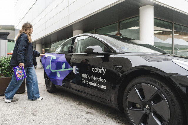 Archivo - Vehículo de Cabify