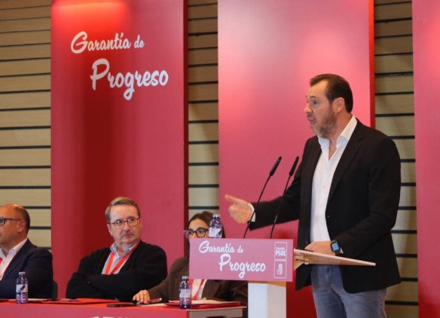 El ministro de Transportes y Movilidad Sostenible, Óscar Puente, durante el Congreso Provincial del PSOE.
