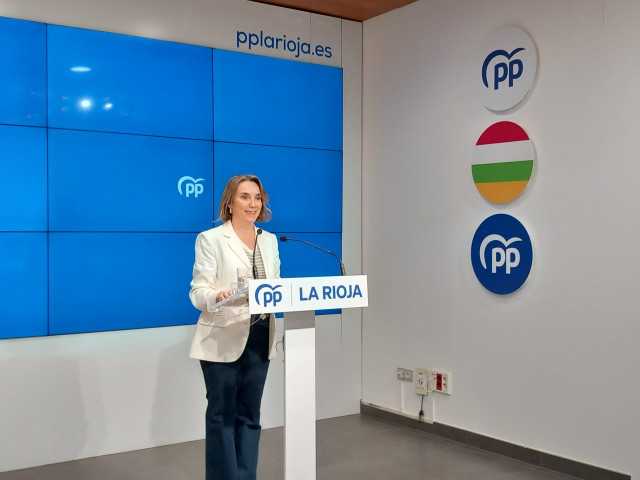 La secretaria general del PP, Cuca Gamarra, en Logroño
