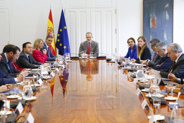 El Rey Felipe VI preside, en el Palacio de la Moncloa, la reunión del Consejo de Seguridad Nacional. Madrid, a 29 de abril de 2025.