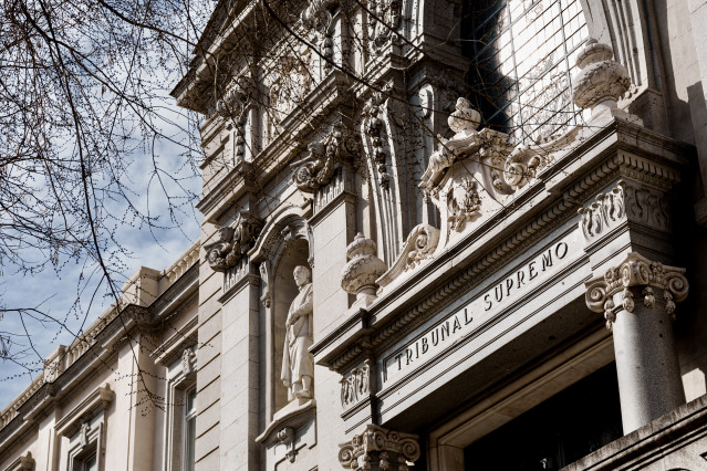 Archivo - Fachada del Tribunal Supremo, a 27 de febrero de 2025, en Madrid (España).