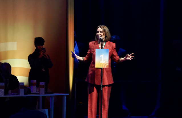 La secretaria general del PP, Cuca Gamarra, en la clausura del congreso del Partido Popular Europeo