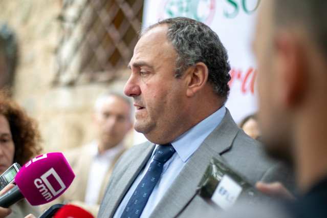 El consejero de Agricultura, Ganadería y Desarrollo Rural, Julián Martinez Lizán
