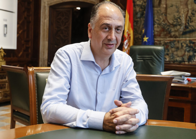 Archivo - El conseller de Emergencias e Interior de la Generalitat valenciana, Juan Carlos Valderrama