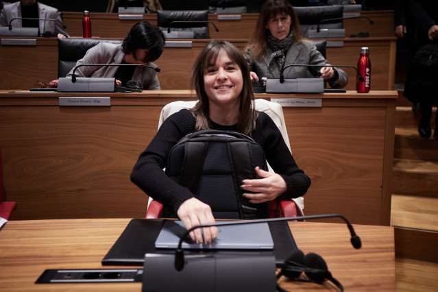 Archivo - La vicepresidenta tercera del Gobierno de Navarra y consejera de Vivienda, Juventud y Políticas Migratorias, Begoña Alfaro, en el Parlamento de Navarra durante el Debate sobre el Estado de la Comunidad.