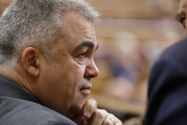 Archivo - El secretario de Organización del PSOE, Santos Cerdán, durante una sesión de control al Gobierno, en el Congreso de los Diputados.