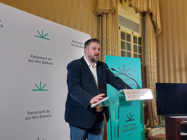 El portavoz parlamentario de MÉS, Lluís Apesteguia